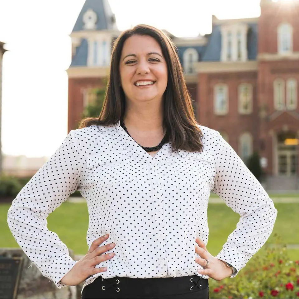 Portrait of Betsy DiSalvo Osborne