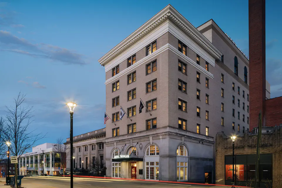 6-story hotel in historic building in downtown Morgantown