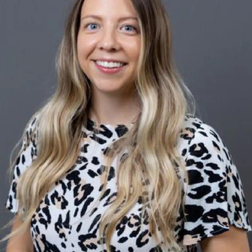 Portrait of Lauren Johnston
