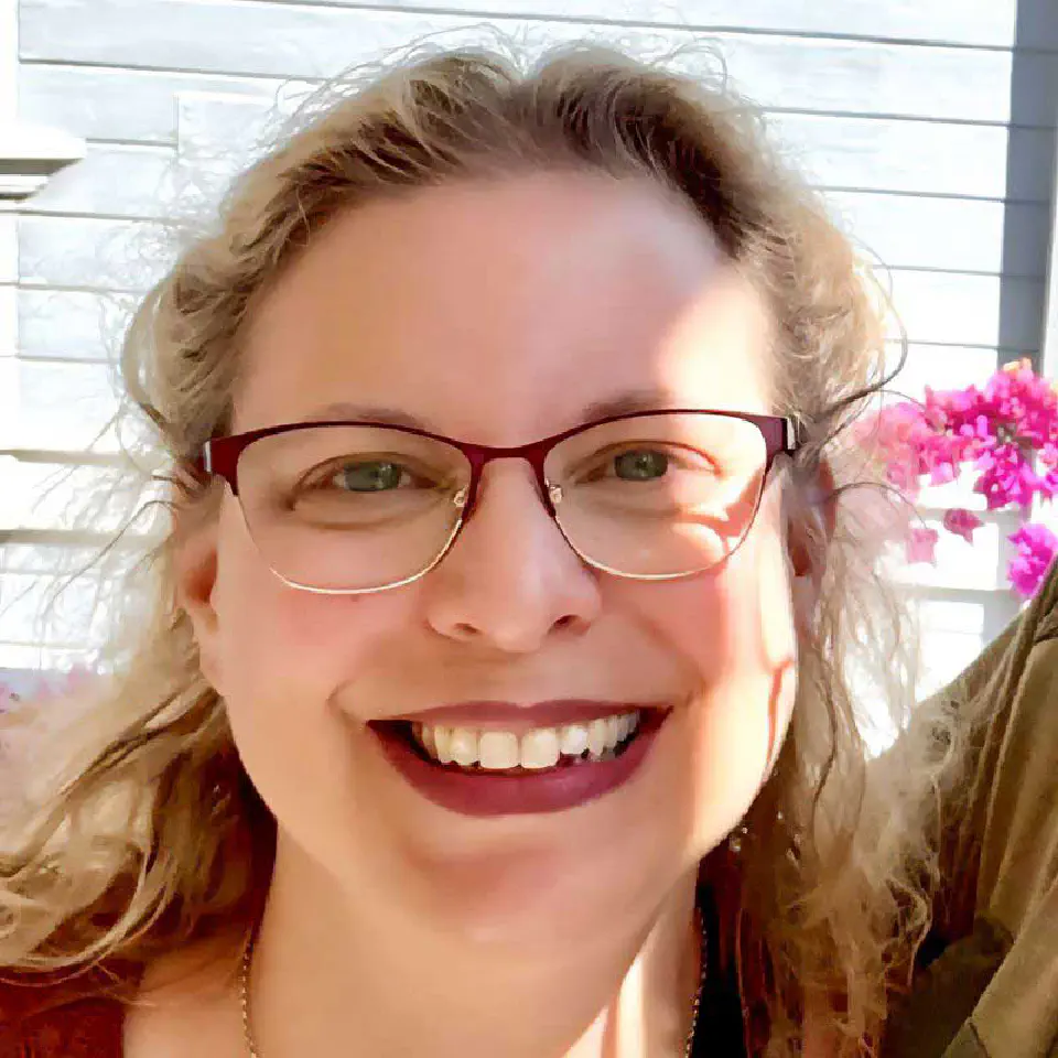 Portrait of Evy Wright